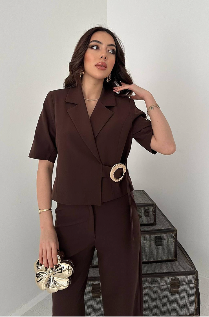 Brown Single Buckle Jacket And Trousers Set